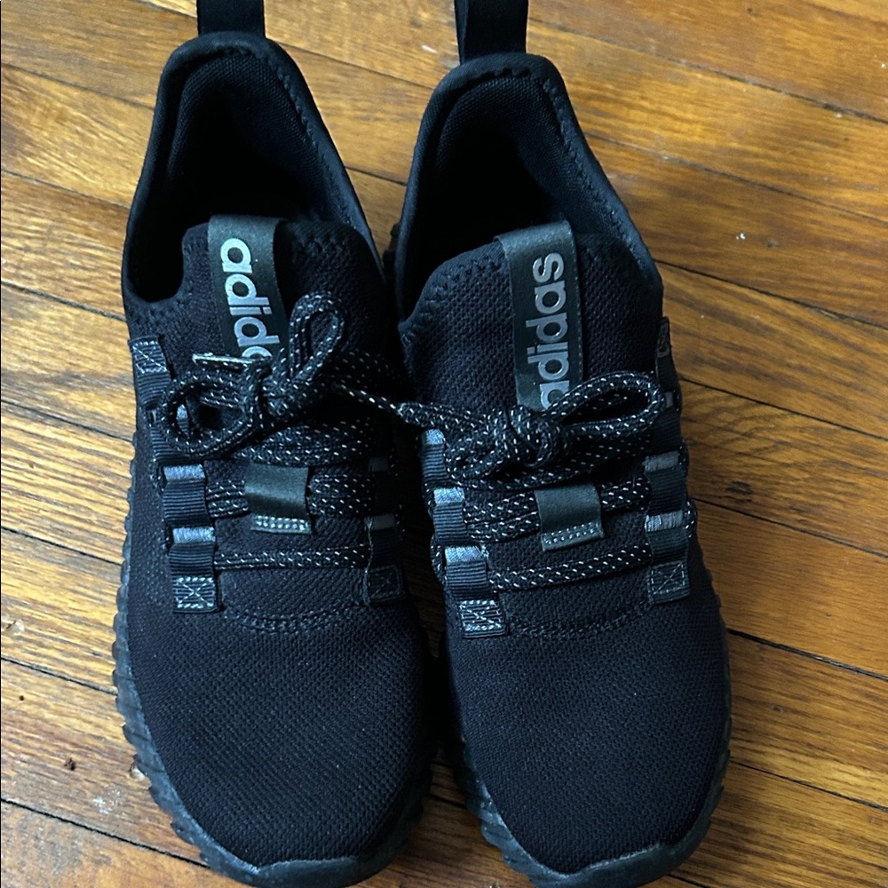 Adidas size 7 Black Low-Top Running Shoes